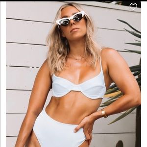 Sarah’s day White Fox Boutique Haven Bikini Top XS